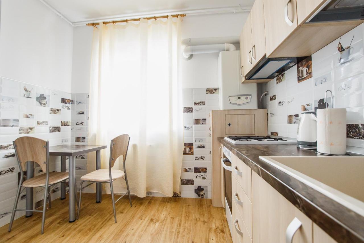 Sunny View 2 Bedroom Central Apartment Oradea Eksteriør bilde